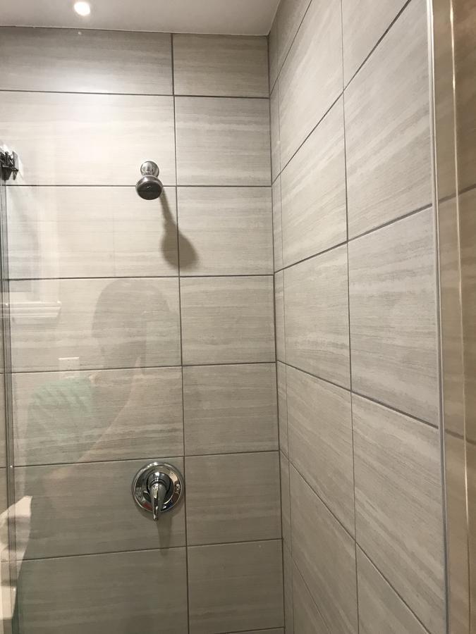 Motel Chez Nous Лавал Екстериор снимка